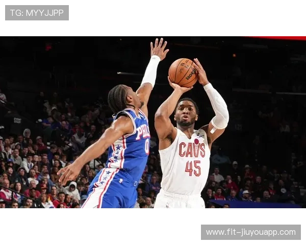 爵士攻防两端表现优异，米切尔的爆发让对手头疼！，爵士米切尔伤情