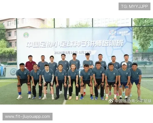 足球俱乐部在青训中设立学业支持与奖学金保障运动员教育权益,足球俱乐部进校园政策 足球俱乐部在青训中设立学业支持与奖学金保障运动员教育权益,足球俱乐部进校园政策